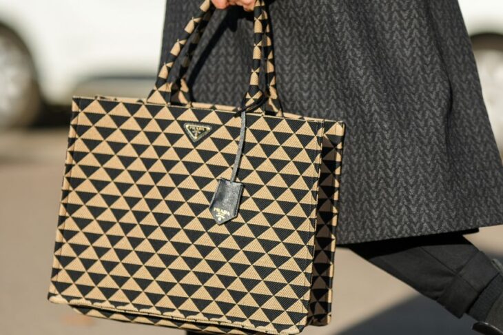 Best Tote Bags For Moms 2023 : A Reviews And Buying Guide