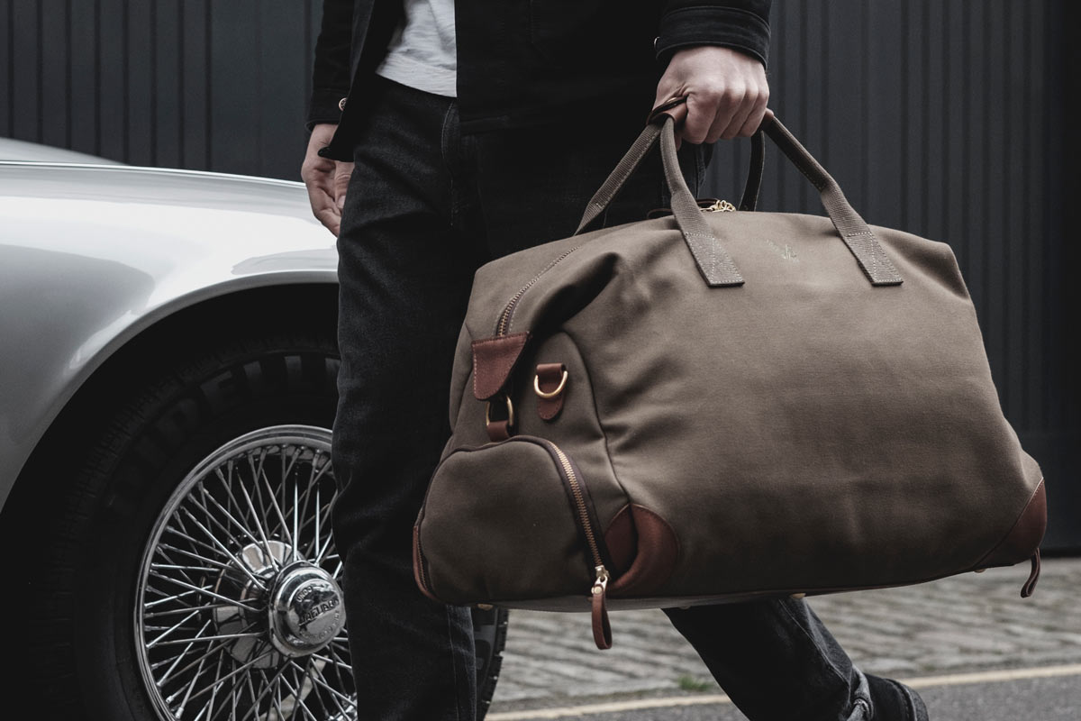 Best Stylish Messenger Bags 2023: A Review and Buying Guide