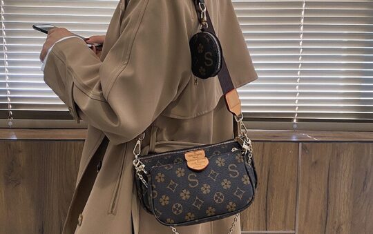Best Popular Crossbody Bags 2023: A Review And Buying Guide